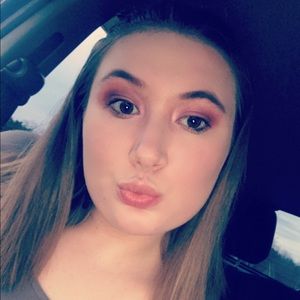 Meet your Posher, Skyler